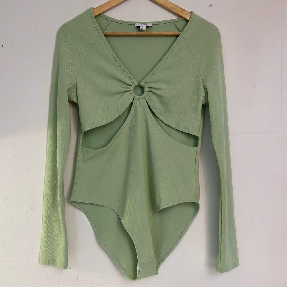 Topshop‎ Ring Cutout Ribbed Long Sleeve Bodysuit Sage Green 12 Excellent Mermaid